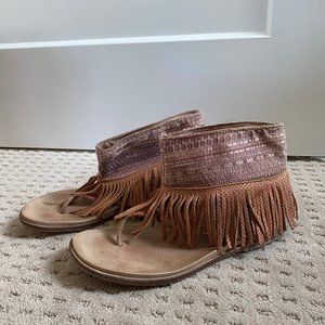 Womens FREE PEOPLE Fringe Sandals Tan 40 10